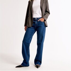 Abercrombie Low Rise Baggy Denim Jean - 25L - Dark wash with raw hem